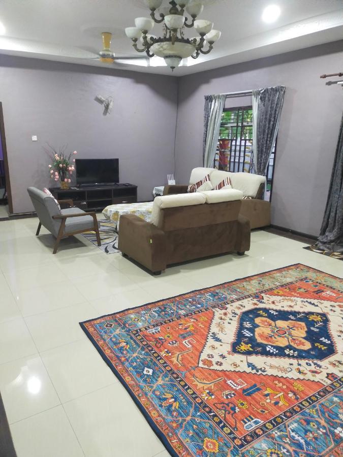 Villa Auliyya - Mslimonly Kampong Sungai Leman Exterior foto